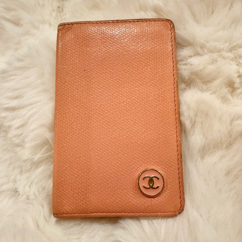 CHANEL Peach Pink Leather Card Holder with CC Logo